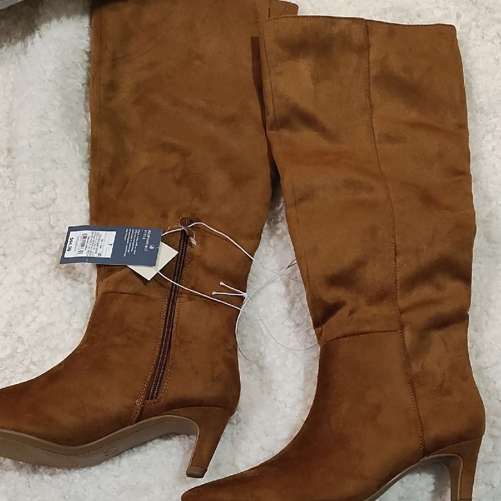 Women's Tan Knee-High Boots